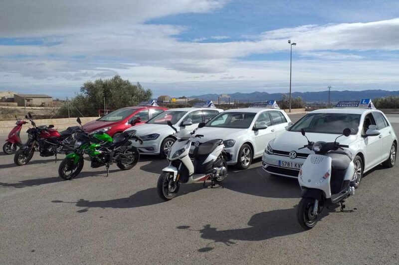 Aprende a conducir en Autoescuela Gala Barrio del Pilar