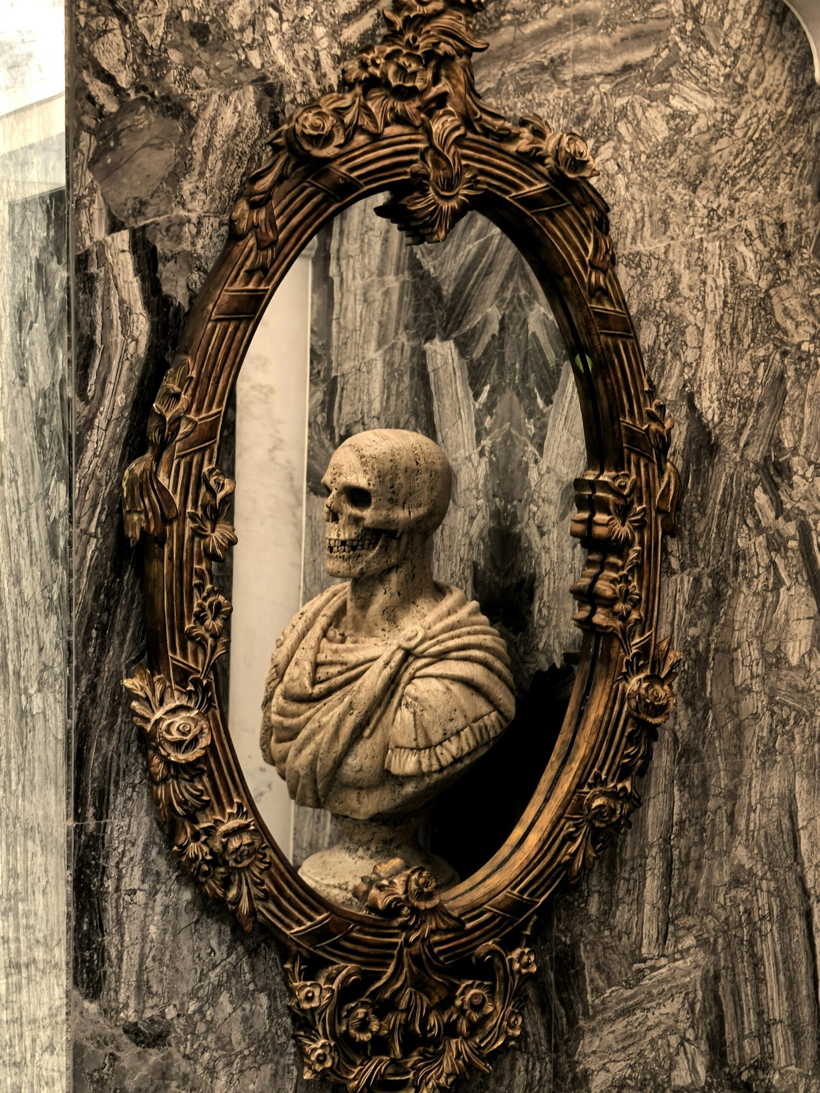 la-vision-de-javier-varela-en-su-obra-memento-mori