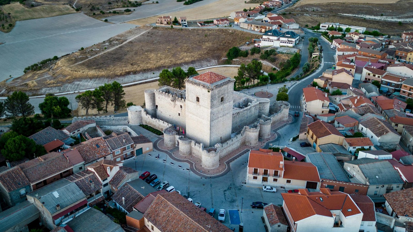 conde-duque-ofrece-una-exposicion-unica-de-juguetes-historicos-que-reflejan-la-evolucion-social-y-cultural-de-espana